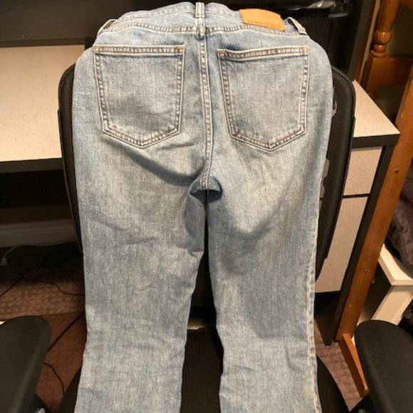 Aritzia Denim Forum The Arlo High Rise Straight 28L - Size 24 Picture this Bleu - Picture 3 of 9